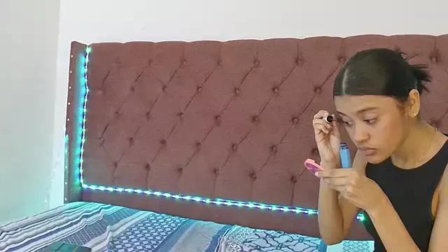 Check-out your craziest wishes with our pick of gaming cams models, featuring big knockers, round tails and tight twats.
