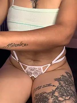 Check-out your craziest wishes with our pick of gaming cams models, featuring big knockers, round tails and tight twats.
