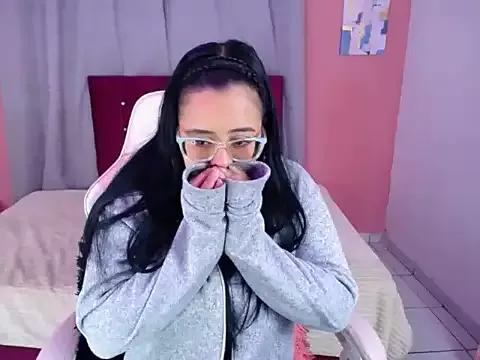sofia_coxxx from StripChat is Freechat