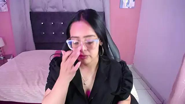 Sofia_leving from StripChat is Freechat