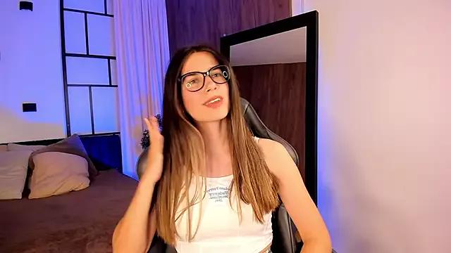 Check-out your craziest wishes with our pick of gaming cams models, featuring big knockers, round tails and tight twats.