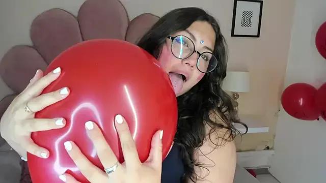 Check-out your craziest wishes with our pick of gaming cams models, featuring big knockers, round tails and tight twats.