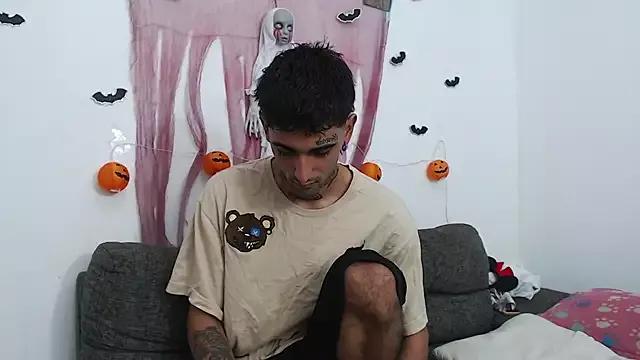 sombralovers from StripChat is Freechat