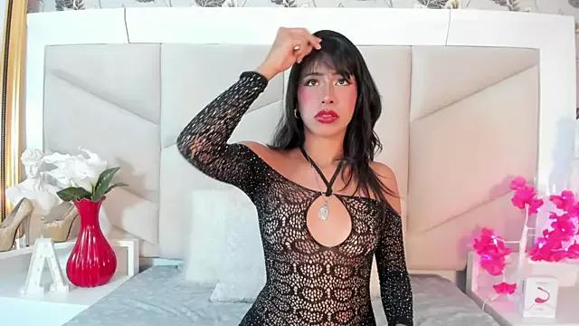 Check-out your craziest wishes with our pick of gaming cams models, featuring big knockers, round tails and tight twats.