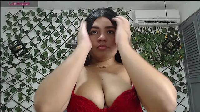 Check-out your craziest wishes with our pick of gaming cams models, featuring big knockers, round tails and tight twats.