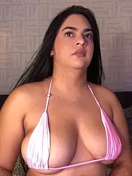 Check-out your craziest wishes with our pick of gaming cams models, featuring big knockers, round tails and tight twats.