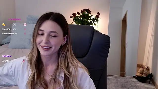 Sophie_Enzo from StripChat is Freechat