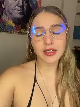 Check-out your craziest wishes with our pick of gaming cams models, featuring big knockers, round tails and tight twats.