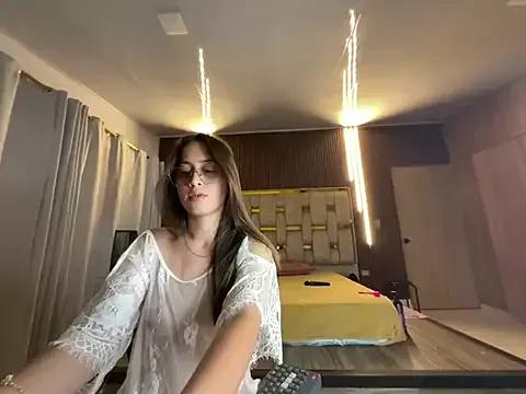 sophie_kimura_ from StripChat is Freechat