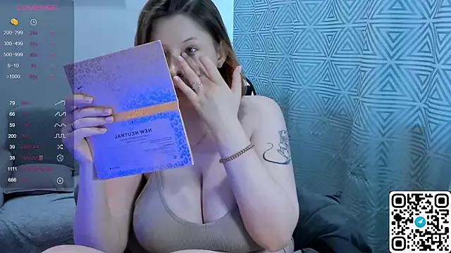 Check-out your craziest wishes with our pick of gaming cams models, featuring big knockers, round tails and tight twats.
