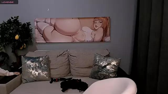 Check-out your craziest wishes with our pick of gaming cams models, featuring big knockers, round tails and tight twats.