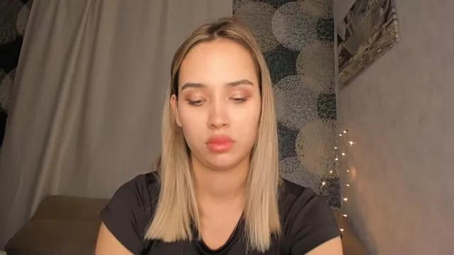 SophieBoivin webcams show profile image 