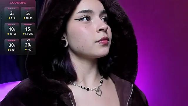 SophieCats from StripChat is Freechat