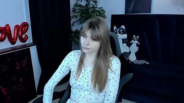 Check-out your craziest wishes with our pick of gaming cams models, featuring big knockers, round tails and tight twats.