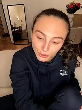 SophiiaStarr from StripChat is Freechat