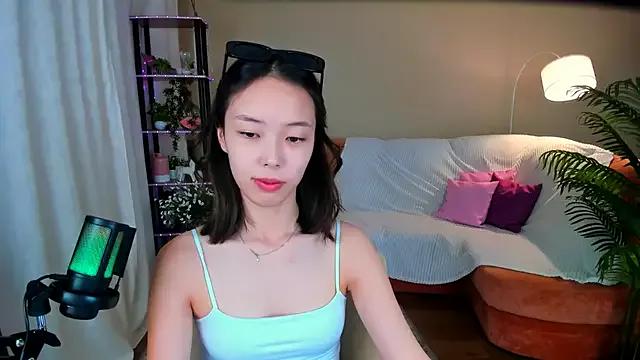 SoulHarmoonyy from StripChat is Freechat
