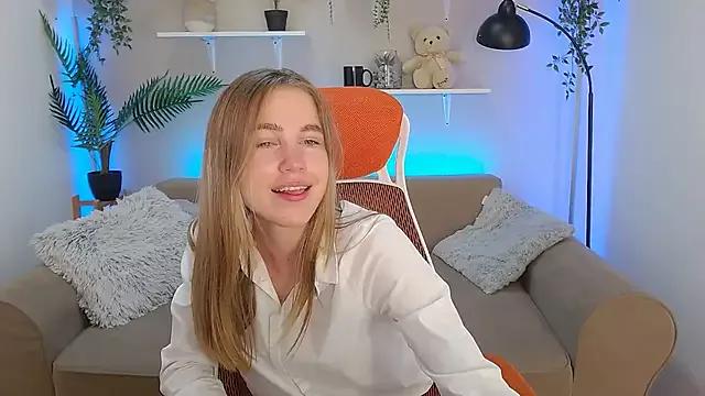 Check-out your craziest wishes with our pick of gaming cams models, featuring big knockers, round tails and tight twats.