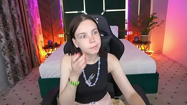 SpicyyDolly from StripChat is Freechat