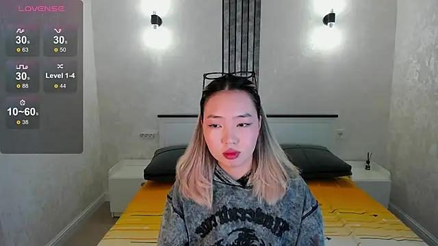 spooky_tyan from StripChat