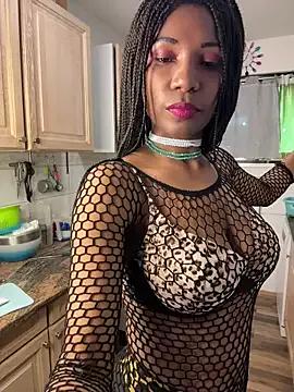 Squirt-Fuck-Queen from StripChat is Freechat
