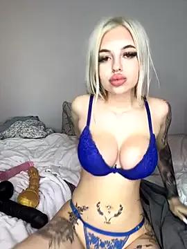 Check-out your craziest wishes with our pick of gaming cams models, featuring big knockers, round tails and tight twats.