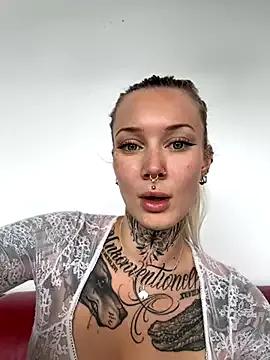 Check-out your craziest wishes with our pick of gaming cams models, featuring big knockers, round tails and tight twats.