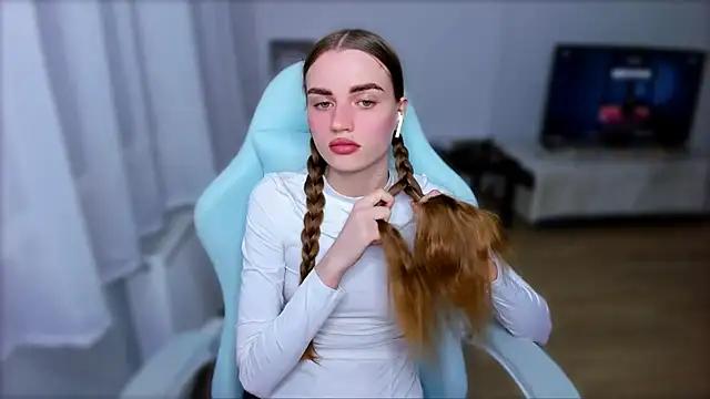 Check-out your craziest wishes with our pick of gaming cams models, featuring big knockers, round tails and tight twats.