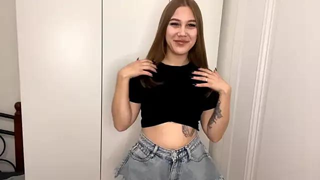 Check-out your craziest wishes with our pick of gaming cams models, featuring big knockers, round tails and tight twats.