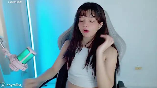 Check-out your craziest wishes with our pick of gaming cams models, featuring big knockers, round tails and tight twats.