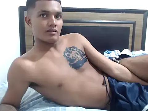 Steven_latin_horny from StripChat is Freechat