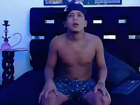 straight_Room from StripChat is Freechat