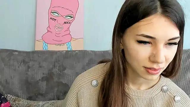 Check-out your craziest wishes with our pick of gaming cams models, featuring big knockers, round tails and tight twats.