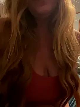 SugarMilkandHoney from StripChat is Freechat