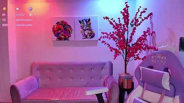 Check-out your craziest wishes with our pick of gaming cams models, featuring big knockers, round tails and tight twats.