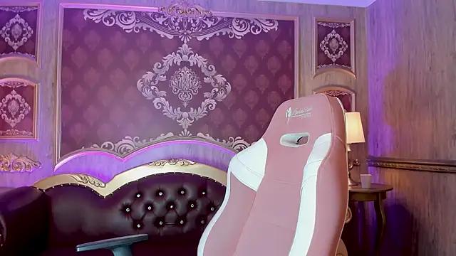 Check-out your craziest wishes with our pick of gaming cams models, featuring big knockers, round tails and tight twats.