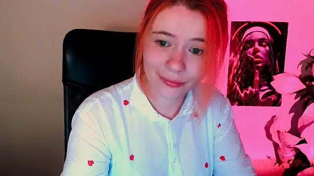 Check-out your craziest wishes with our pick of gaming cams models, featuring big knockers, round tails and tight twats.