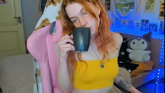 Check-out your craziest wishes with our pick of gaming cams models, featuring big knockers, round tails and tight twats.