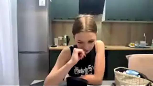 SunnySprinkle from StripChat is Freechat