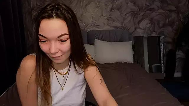 Check-out your craziest wishes with our pick of gaming cams models, featuring big knockers, round tails and tight twats.