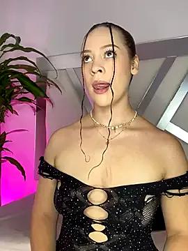 SusiGomez from StripChat is Freechat