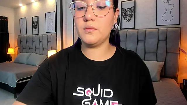 Check-out your craziest wishes with our pick of gaming cams models, featuring big knockers, round tails and tight twats.
