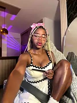 Check-out your craziest wishes with our pick of gaming cams models, featuring big knockers, round tails and tight twats.