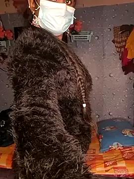 Sweet-Maddlina from StripChat is Freechat