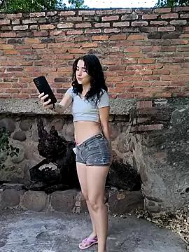 Check-out your craziest wishes with our pick of gaming cams models, featuring big knockers, round tails and tight twats.