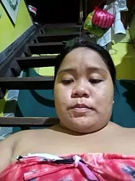 SweetIvon from StripChat