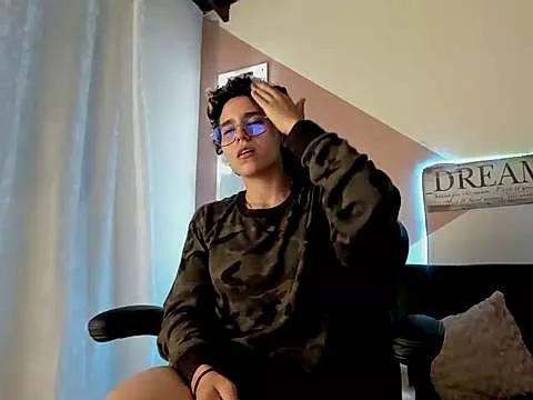 sweetlady_ls from StripChat