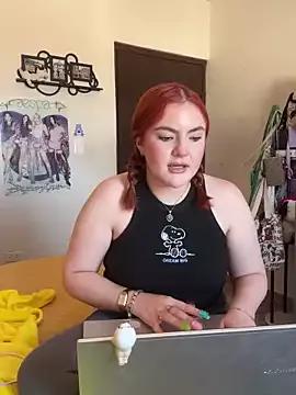 sweetluciee from StripChat is Freechat