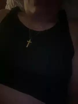 SweetMia36UK from StripChat is Freechat