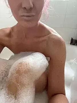 SweetSolez from StripChat is Freechat