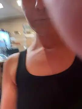 SweetSolez from StripChat